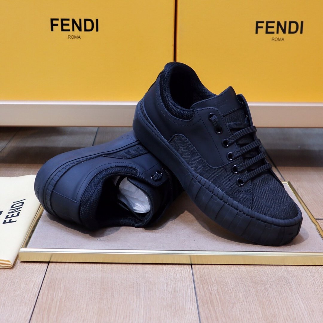 Fendi Shoes man 002